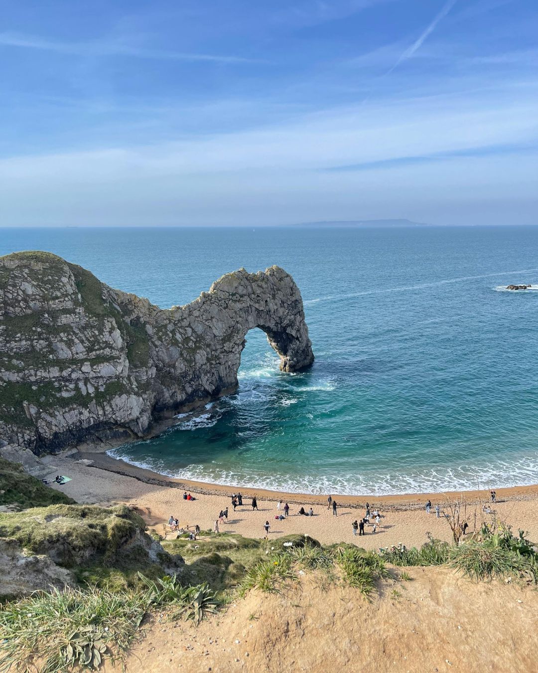 Coastal holiday cottages UK — sea views and beach escapes